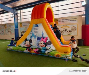 ميكي مسبح مقاس 5*2*3.5 متر مستعملة