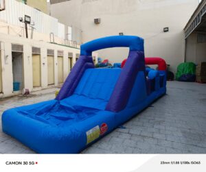 زحليقة مع نطيطة مع مسبح الزرقاء مقاس 2*2*6.7 متر